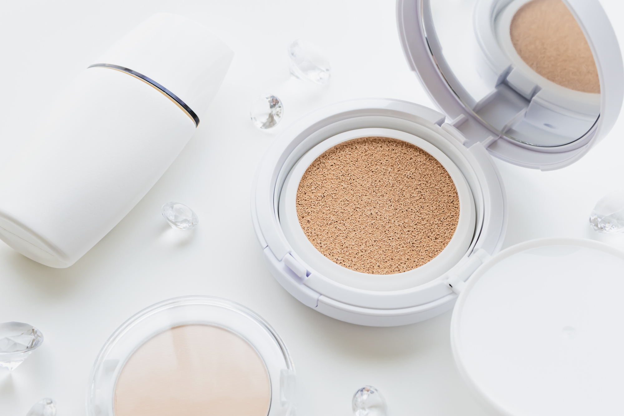 肌にやさしいベースメイクの選び方とは？