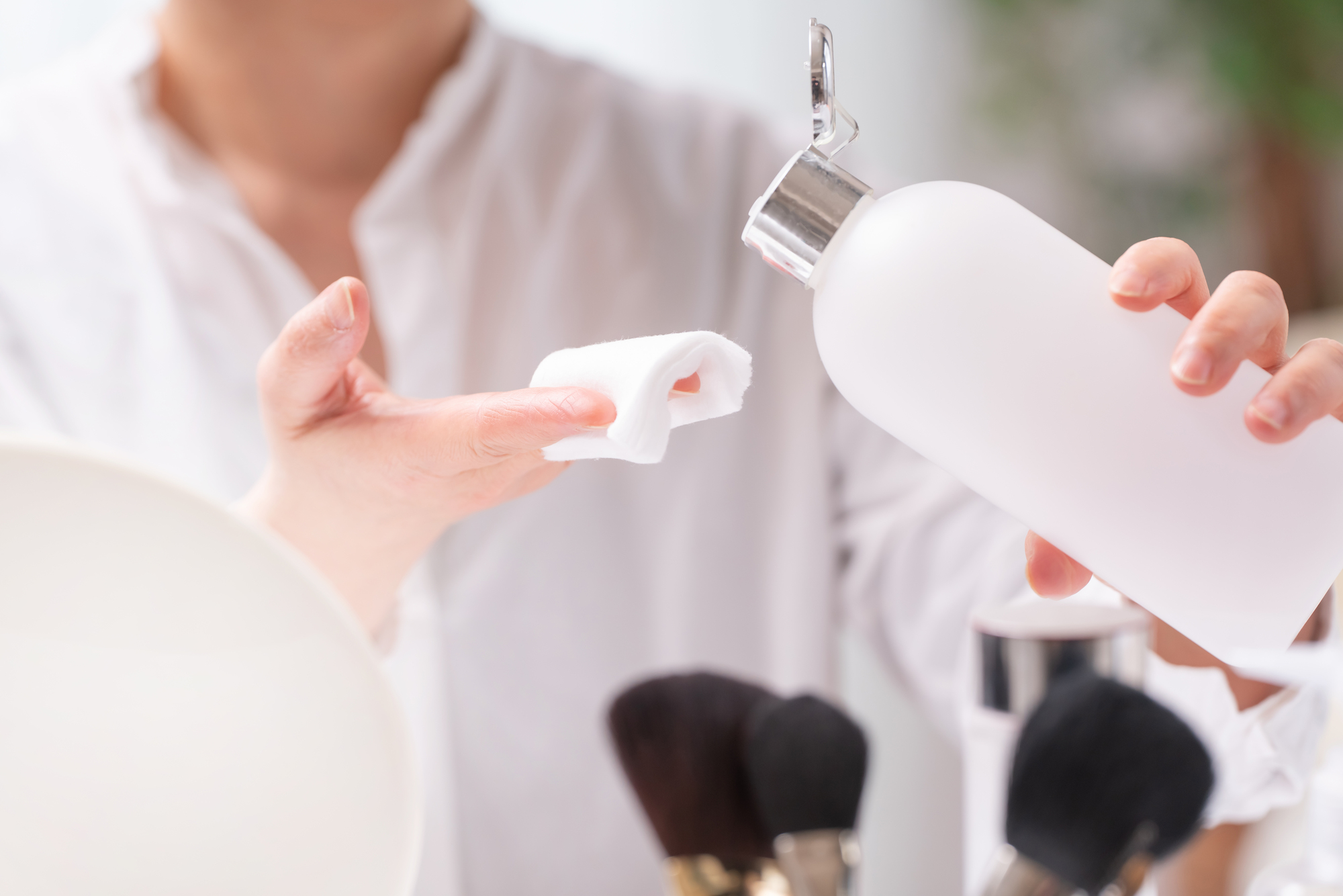 「外から+内から」で差がつくシミ・黒ずみ改善法